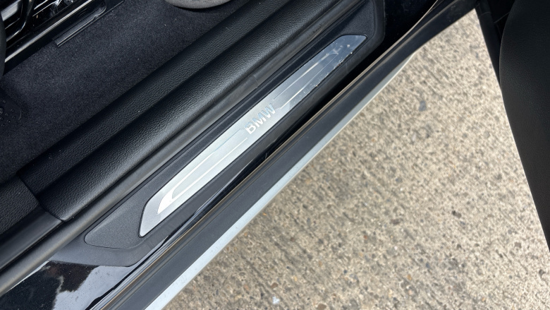 BMW X1 xDrive 20i [178] xLine 5dr Step Auto Petrol Estate